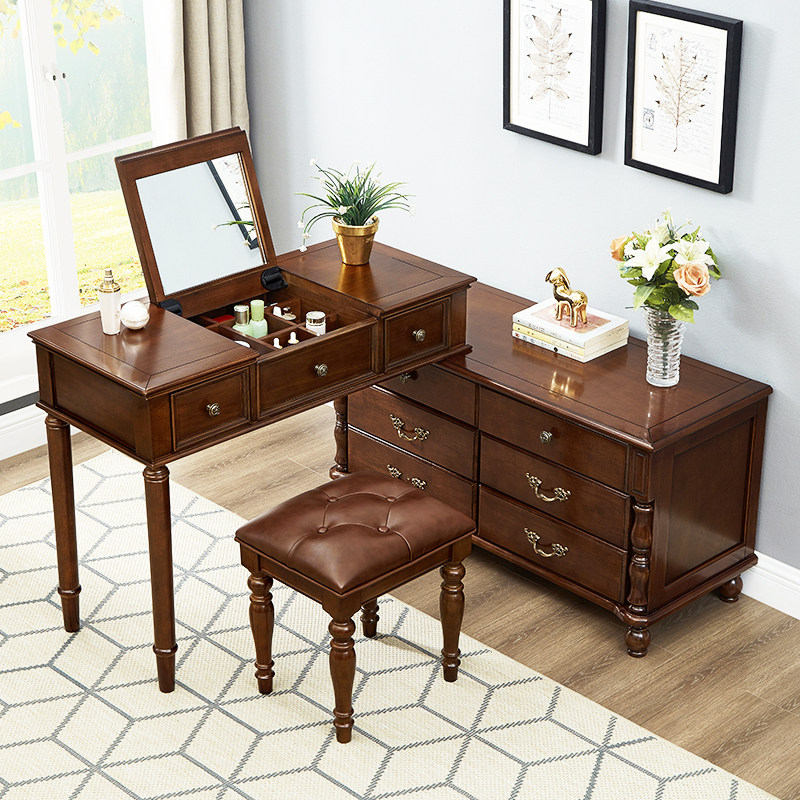 Beauty Without Makeup - Moderne vintage kaptafel Slaapkamer make-up service