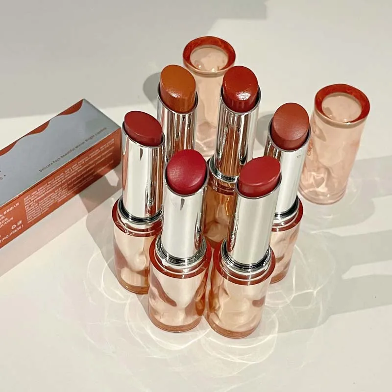 Spiegel Lichte Lippenstift Del - Beauty Without Makeup recensie en prijs